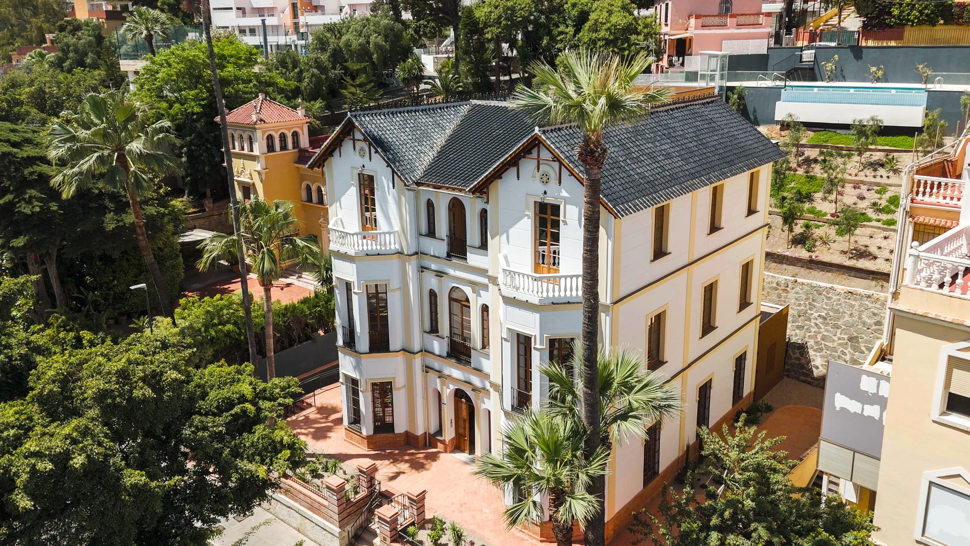 Sancha 13 — interior of a historic Málaga residence